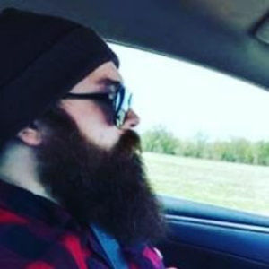 Meet your Posher, Casey